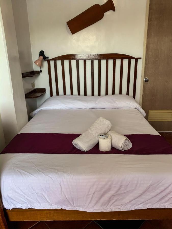 Harleys Hotel Olongapo Zewnętrze zdjęcie